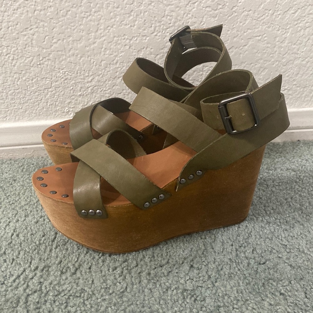 Joe’s Jeans Brenda wooden leather Platform Suede Sandals